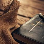 Más Allá de la Religión: Reflexión sobre el Arrepentimiento y la Fe en Cristo