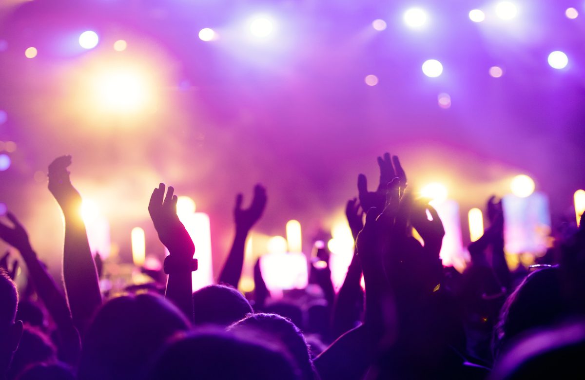 Por qué es importante no dejar de congregarse: 7 razones bíblicas que fortalecen tu vida cristiana